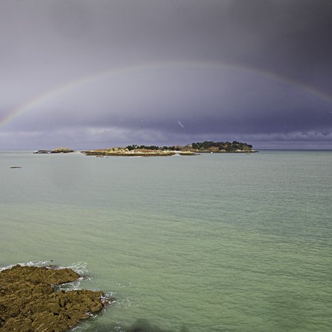<strong>Arc en ciel au dessus des Ebihens</strong> <small>© Michel FLEURY</small>