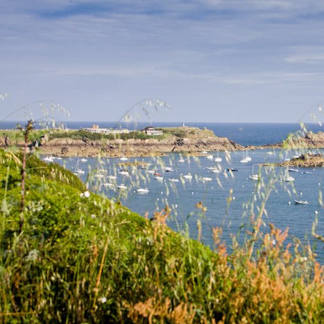 Saint-Lunaire, pointe du décollé © Michel FLEURY <strong>Saint-Lunaire, pointe du décollé</strong> <small>© Michel FLEURY</small>