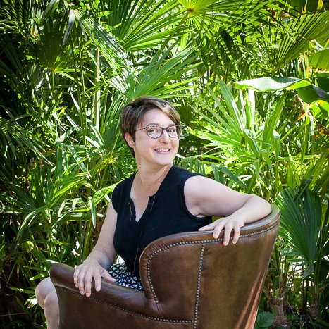 Elodie, portrait au jardin © Michel FLEURY <strong>Elodie, portrait au jardin</strong> <small>© Michel FLEURY</small>