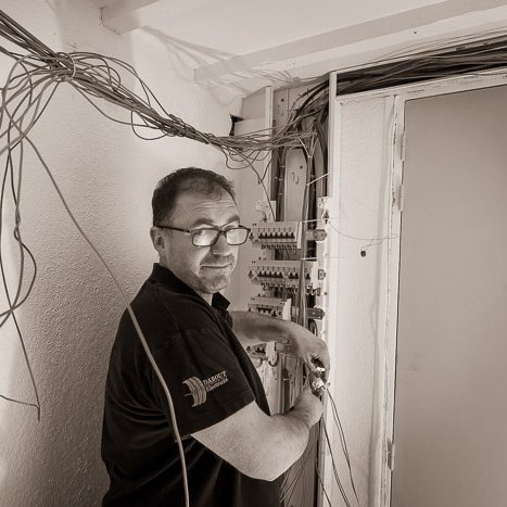 <strong>Olivier, Dabout Electricité.</strong> <small>© Michel FLEURY</small>